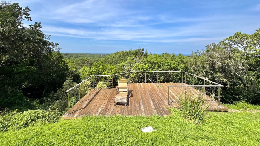 6 Bedroom Property for Sale in Lovemore Park Eastern Cape